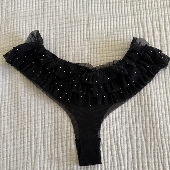 Black Ruffled Cheeky Bottoms - Picture 1 of 4